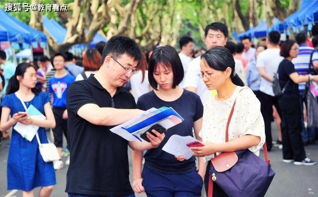 探秘上海高考录取结果的查询之旅，从期待到揭晓的每一步